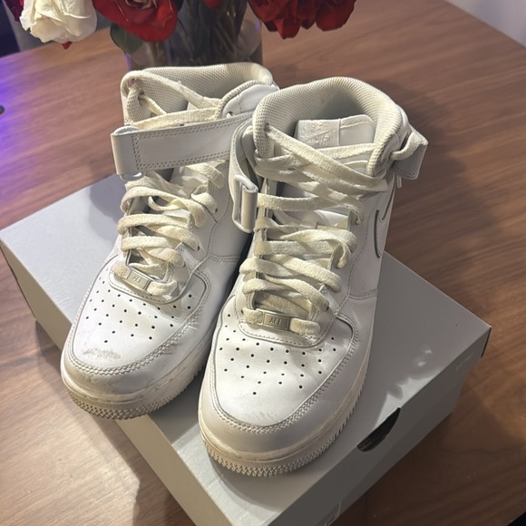 Mens pre owned Nike Air Force high top size 8.5 - Picture 2 of 4